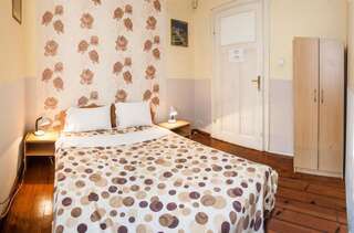 Гостевой дом Ivani GuestRooms София Двухместный номер с 1 кроватью и собственной ванной комнатой-3